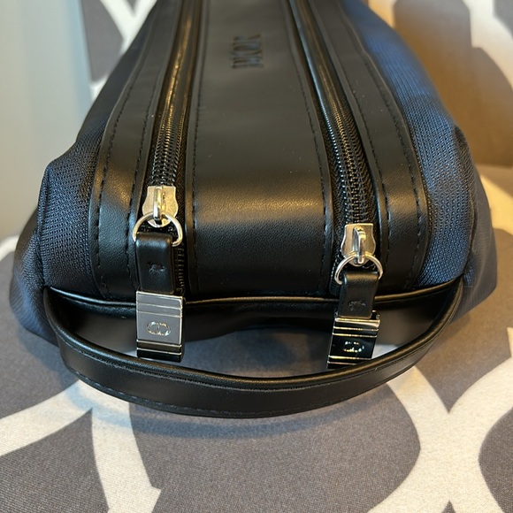 Dior Toiletry Bag - Picture 4 of 10